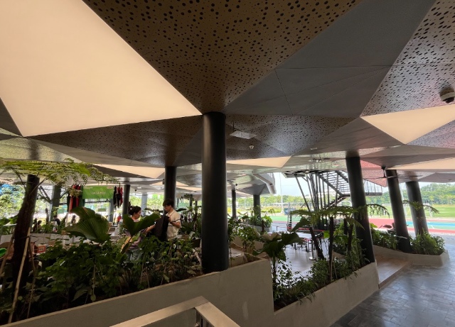 Barrisol cung cấp một bảng màu trần xuyên sáng đa dạng