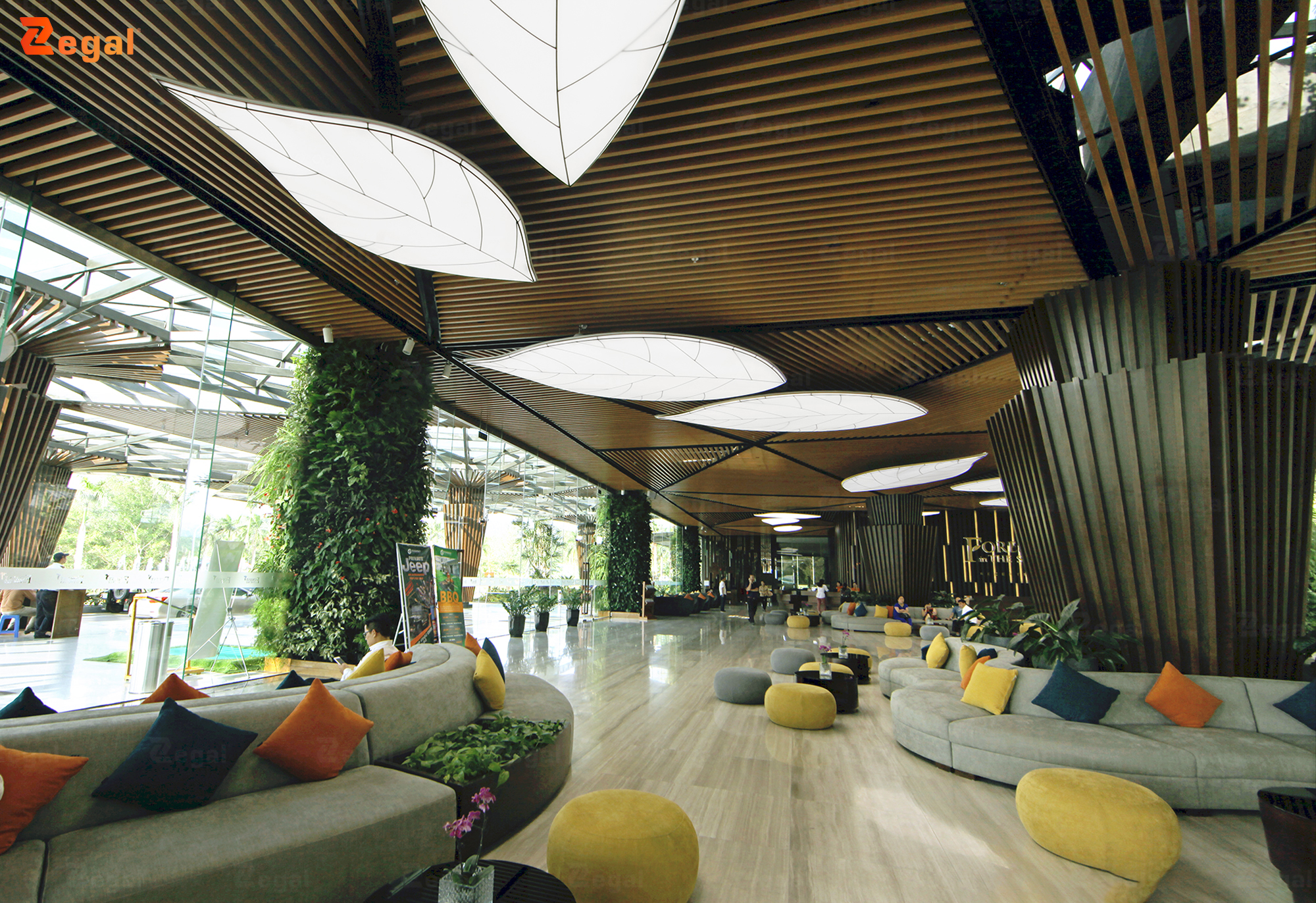 Nâng tầm không gian sống với xu hướng thiết kế trần xuyên sáng theo phong cách Biophilic