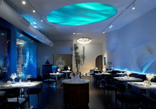 Trần in xuyên sáng TP.HCM kết hợp hình ảnh tùy chỉnh và hệ thống LED, tạo điểm nhấn ánh sáng cho không gian hiện đại. 