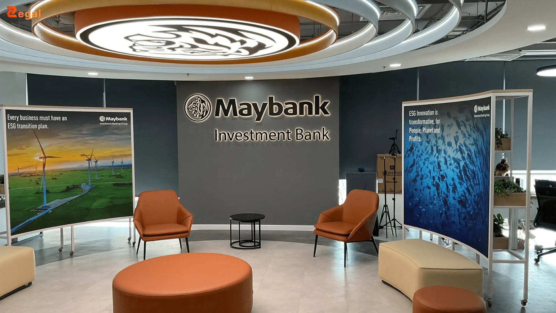 Trần in xuyên sáng tại Ngân hàng Maybank